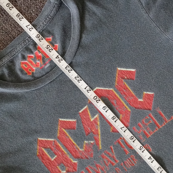 ☠️VTG/ RARE AC/DC☠️ - Men's Distressed "Highway To Hell" World Tour 1979… - Picture 8 of 10